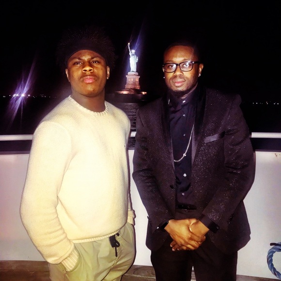 Meet your Posher, Yane - Picture 1 of 1